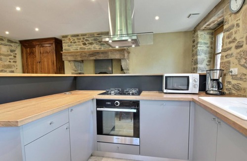 Corseul House | du Gardien du Château de Montafilan