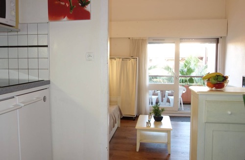 Saint-Cyprien Plage Apartment | du Golf by Interhome