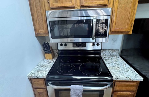 Notch Estates Condo | Dual Condos near Silver Dollar City, Sleeps 12