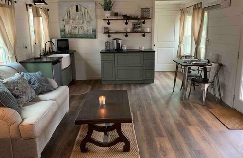 Waco Cabin | Dub's Barn 17min to Magnolia