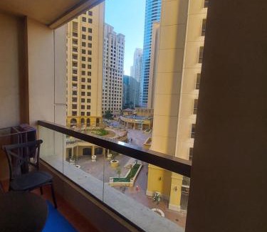 Dubai Marina Apartment | Dubai Short Stay Vacation Homes Rental Room