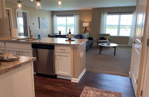 Tuttle West Apartment | Dublin 2BR | Pets OK | Golf sim + climbing wall