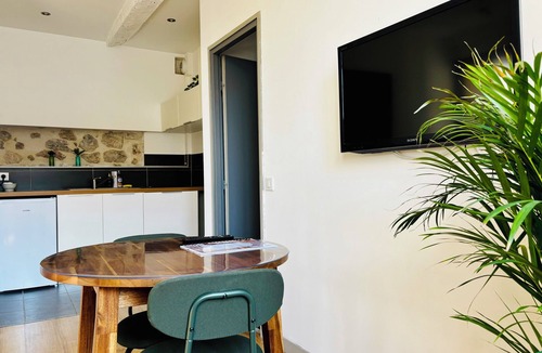 Brignoles Apartment | Dubonnet - Coeur de ville