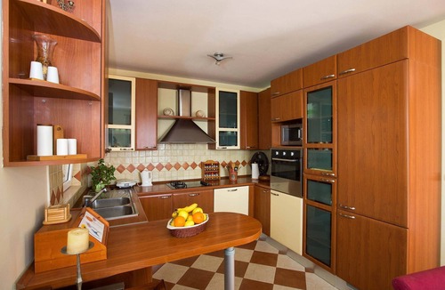 Gorica Apartment | Dubrovnik, Modern, Spacious, Sea View, Large Terrace, BBQ, Free Private Parking