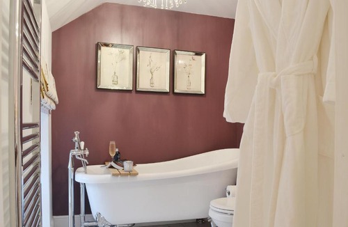 Alstonfield House | Duck Cottage