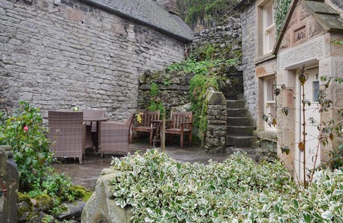 Alstonfield House | Duck Cottage