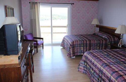 Margaree Harbour Hotel | Duck Cove Inn
