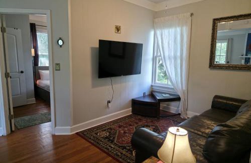 Duckpond House | Duck Pond Getaway