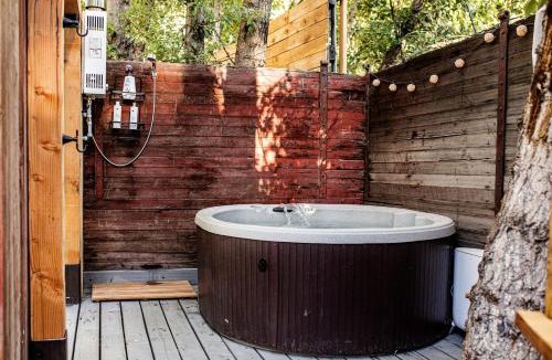 The Dalles Other | Duck Pond Oasis - Glamping