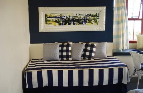 New Plymouth House | Ducks & Drakes Boutique Motel & Backpackers