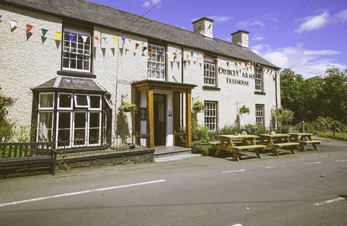 Llandrillo Hotel | Dudley Arms Hotel