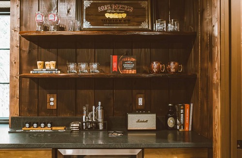 Gatlinburg Cottage | Dudley Creek Cottage; cozy little cottage. Hot tub + fire pit + arcade!