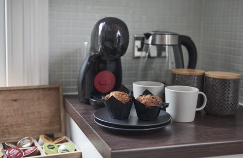 Dudley Apartment | Dudley - Exec Travel - 2bed- Long stay - Parking!