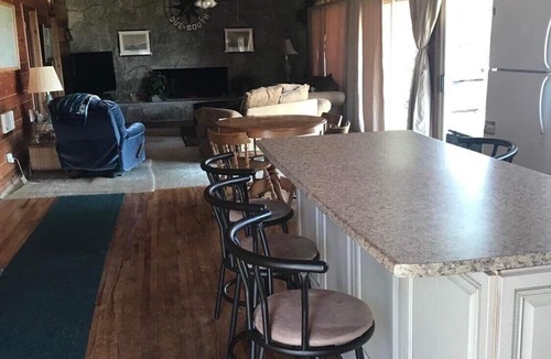 Kingsville Cottage | Due South - Lakefront cedar cottage w/firepit, deck, WIFI (Pet-Friendly!)