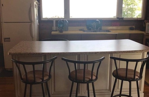 Kingsville Cottage | Due South - Lakefront cedar cottage w/firepit, deck, WIFI (Pet-Friendly!)