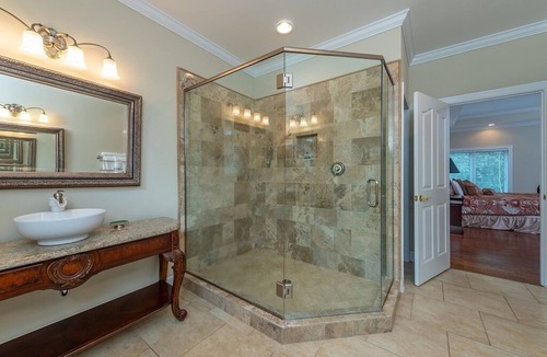 Hyannis Port House | Duffers Delight at Rumbling Bald