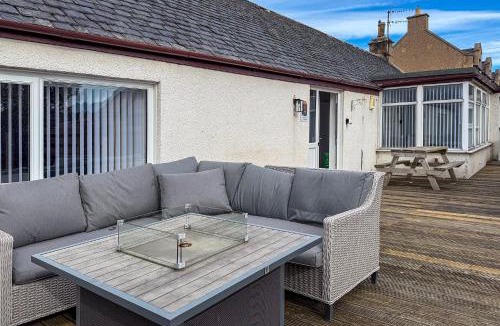 Elgin Apartment | Duffus Nights