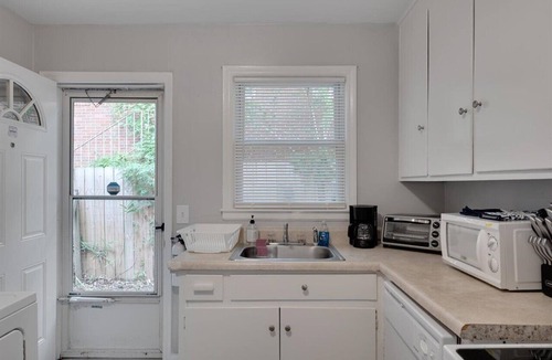 Durham Apartment | Duke East Campus 1BR Markham