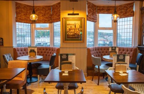Whitby Hotel | Duke of York