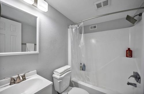 Durham Apartment | Duke - Pet Friendly 1BR with Gym & Pool