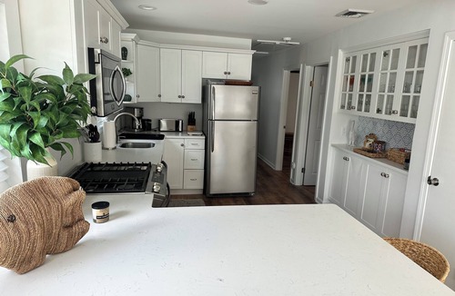 Milford House | Dulce La Donna by the beach