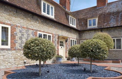 Benson House | Dulcie Cottage