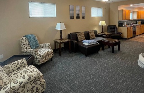 East End House | Duluth Airshow opening! 3bed 2bath with loft! Sleeps 8-12
