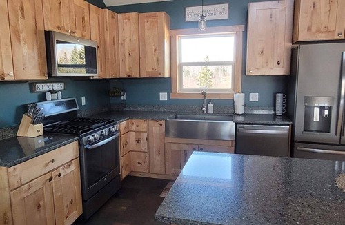 Saginaw House | Duluth Area Private Retreat
