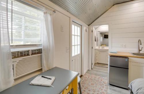 Allegan Apartment | Dumont Lake Studio Boat, Fish and Unwind!
