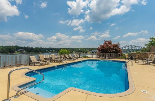 Jasper House | Duncan Bridge Condominium 112 - First Floor!