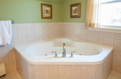 Queens Square Hotel | Dundee Arms