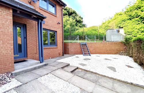 Glenisla House | Dundee Beach Villa