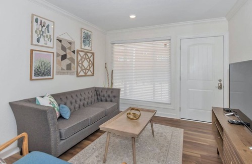 Willoughby Spit Apartment | Dune Cottage Cove Suite