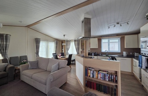 Lossiemouth Ski Chalet | Dune Haven Luxury Beachside Lodge