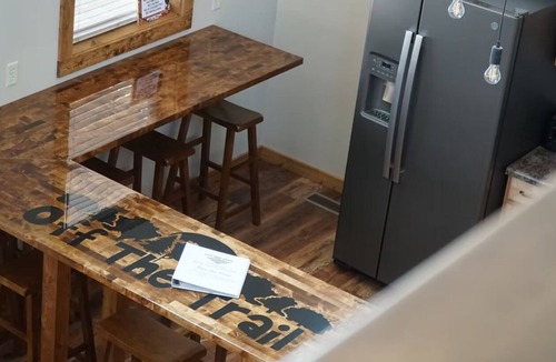 Attica Cabin | DUNE OUR THING - 3 Bedroom, 3 Bath Vaulted Ceiling Villa