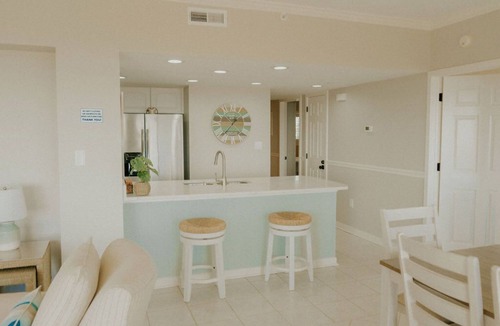 Shell Island Condo | Dune Ridge Hideaway - Oceanfront condo with pool!