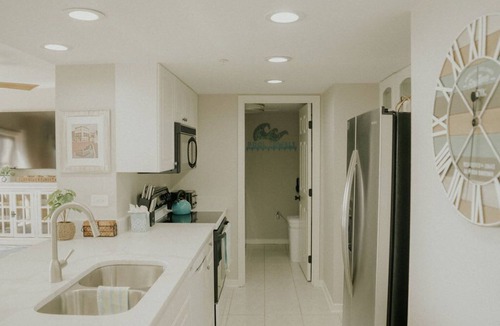 Shell Island Condo | Dune Ridge Hideaway - Oceanfront condo with pool!