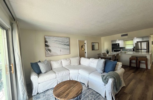 Dunedin Condo | Dunedin Causeway Waterfront Community Completely Remodeled 2Bed/2Bath Pool/Bikes