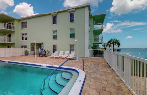 Dunedin Condo | Dunedin Causeway Waterfront Community Completely Remodeled 2Bed/2Bath Pool/Bikes