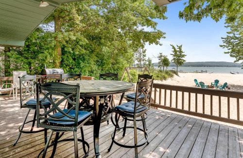 Mears House | Dunes Edge- Private Silver Lake Home