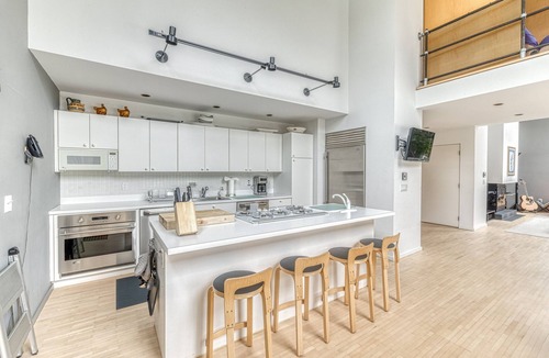 Napeague House | Dunes Summer Retreat Easy Walk to Private Ocean Beach