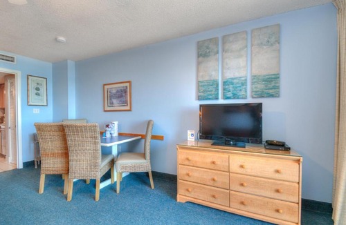 Myrtle Beach Apartment | Dunes Towers by Palmetto Vacations
