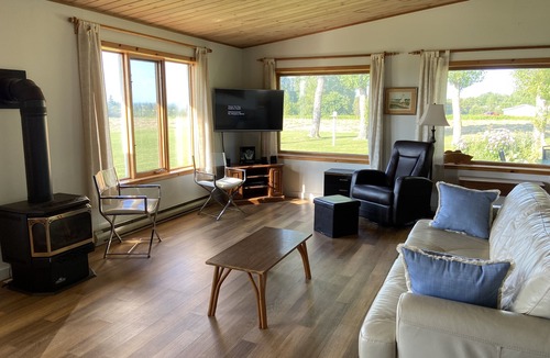 Anne's Land Cottage | Dunes View, Cozy cottage minutes to attractions