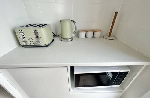 Port Hughes House | Dunes View - Golf Course Views in Port Hughes