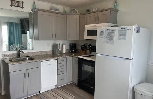 Garden City Condo | Duneside Iii 206 1 Bedroom Condo by RedAwning