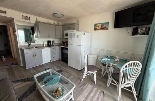 Garden City Condo | Duneside III 206