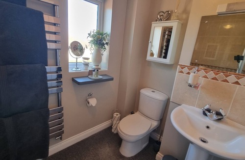 Weston-super-Mare Bed & Breakfast | Dungarvon House B&B