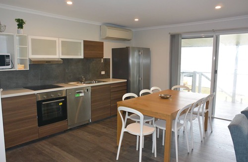 Erowal Bay Apartment | Dungowan Waterfront Apartments
