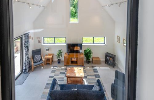 Farley House | Dunley Barn