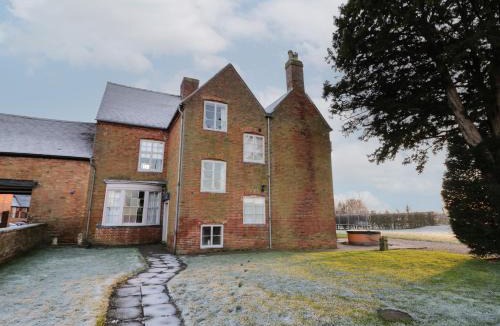 Tamworth House | Dunnimere Farmhouse